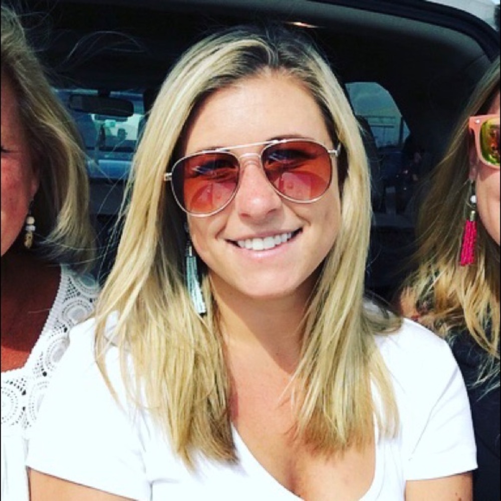 Meet your Posher, Emily